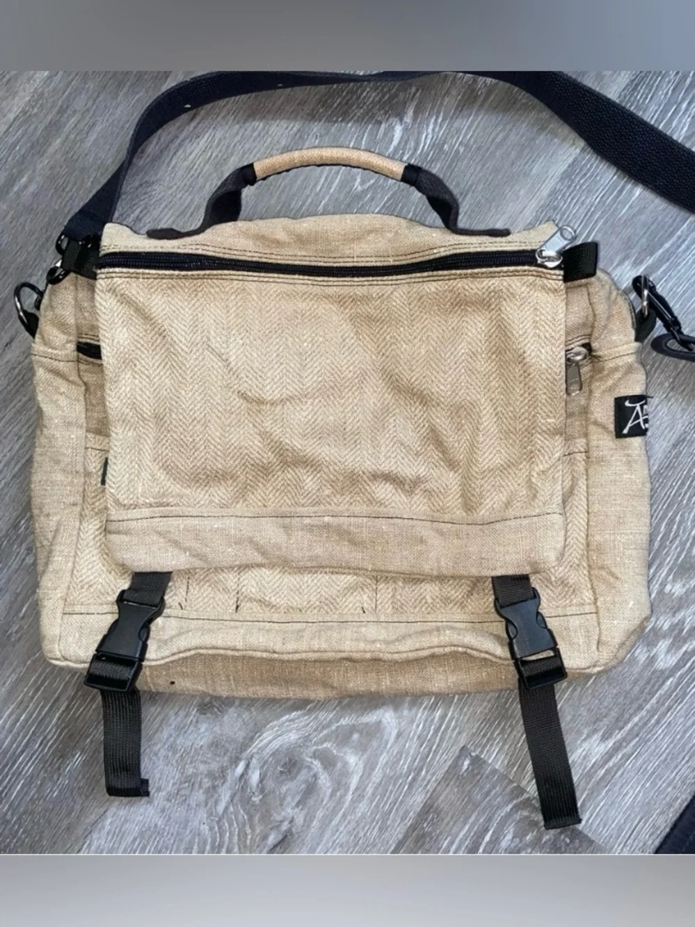 Artesian -- Hemp Messenger Bag